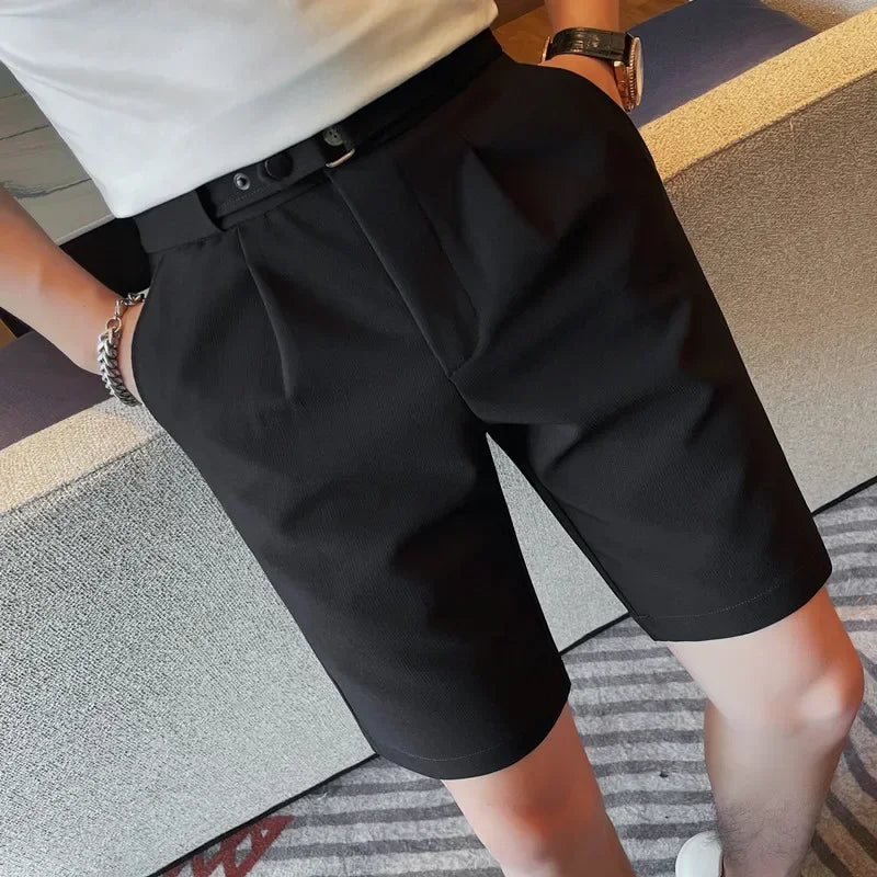 short de couleur noir porté par un homme