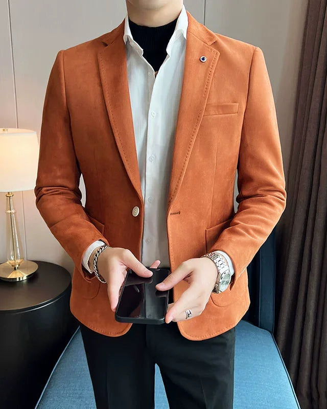 Blazer Mathéo homme, couleur caramel, chic et raffiné, bouton unique, idéal pour toutes occasions.