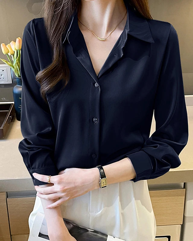 Chemise Hortense femme, noir, boutonnage simple, style chic et intemporel.