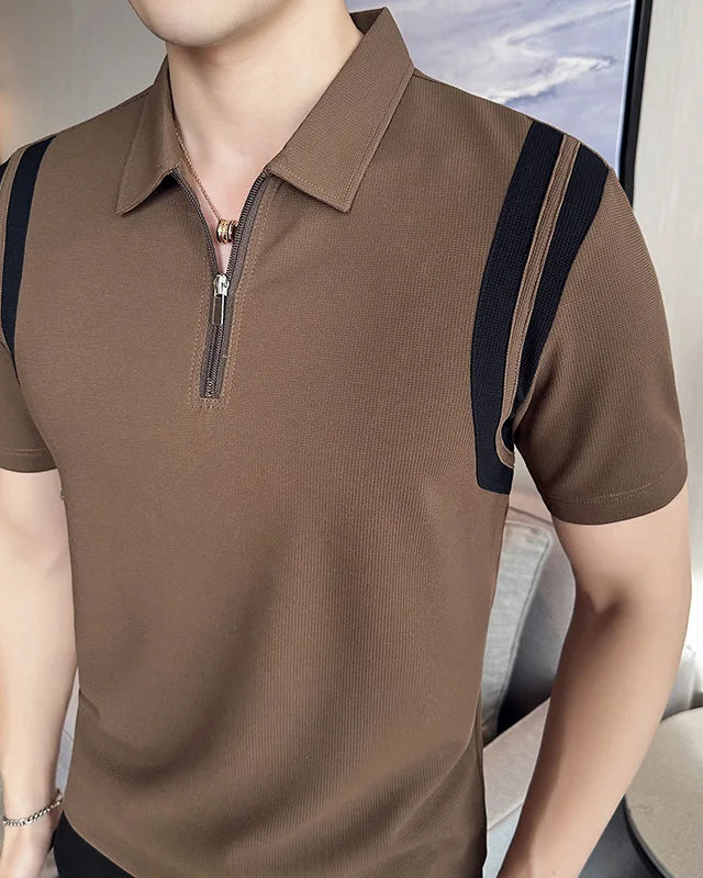 Polo Jérémy homme, café, manches courtes, design minimaliste et élégant.