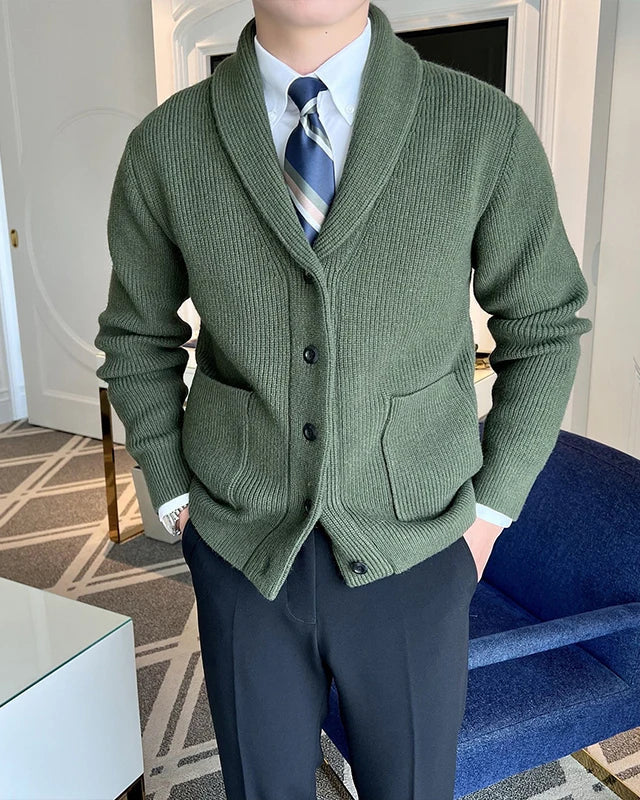 Pull Malo vert pour homme, conçu en tricot à plat avec col rabattu, look raffiné