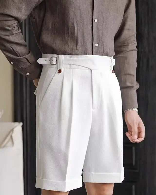 Short Edgar homme, blanc, matière infroissable, design cinq points élégant.